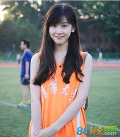 章丽厚的妻子资料照片,美丽与智慧并存的家庭支柱